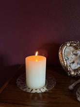 Load image into Gallery viewer, Butterfly Candle Dish
