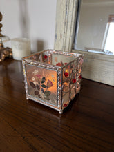Load image into Gallery viewer, Floral and Bead Candle Holder
