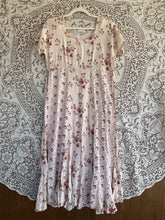 Load image into Gallery viewer, Vintage Nostalgia Pink Floral Dress
