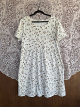 Load image into Gallery viewer, Vintage Dress
